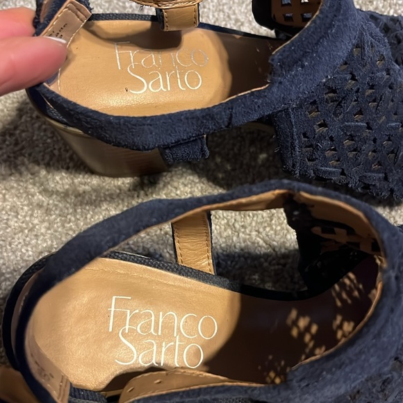 Franco Sarto 6.5 navy suede sandals. Heel 2.5” wooden. - Picture 5 of 11